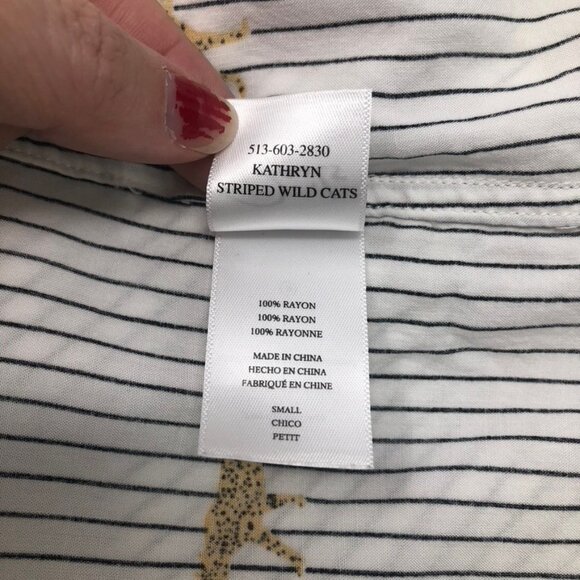Rails Kathryn Buttondown Shirt Size S Striped Wild Cats White - Picture 6 of 7